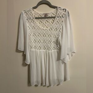 Roz & Ali White Crochet Blouse